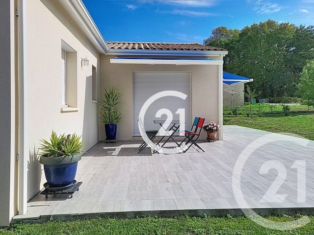 maison à vendre - 5 pièces - 99.0 m2 - SAINTES - 17 - POITOU-CHARENTES - Century 21 Agence De L'Europe