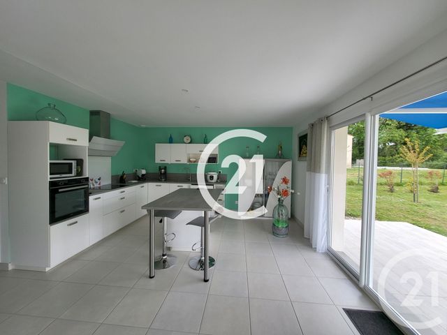 maison à vendre - 5 pièces - 99.0 m2 - SAINTES - 17 - POITOU-CHARENTES - Century 21 Agence De L'Europe