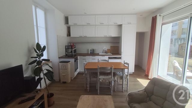 maison à vendre - 4 pièces - 59.2 m2 - SAINTES - 17 - POITOU-CHARENTES - Century 21 Agence De L'Europe