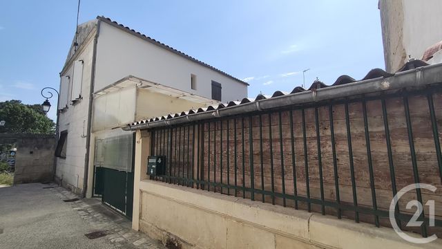 maison à vendre - 4 pièces - 77.0 m2 - SAINTES - 17 - POITOU-CHARENTES - Century 21 Agence De L'Europe