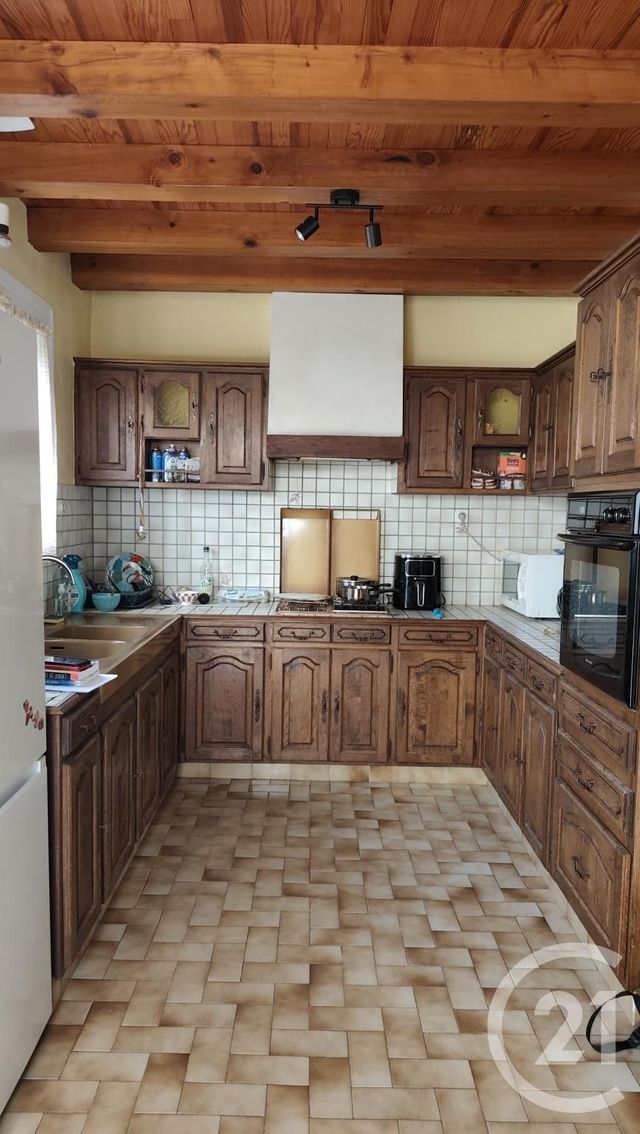 maison à vendre - 4 pièces - 77.0 m2 - SAINTES - 17 - POITOU-CHARENTES - Century 21 Agence De L'Europe