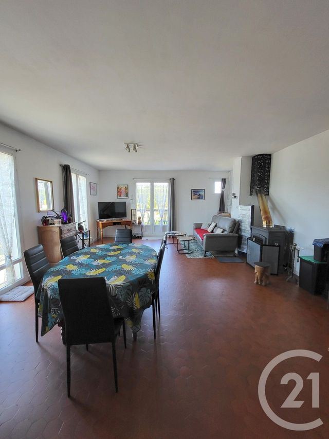 maison à vendre - 4 pièces - 94.36 m2 - CHANIERS - 17 - POITOU-CHARENTES - Century 21 Agence De L'Europe