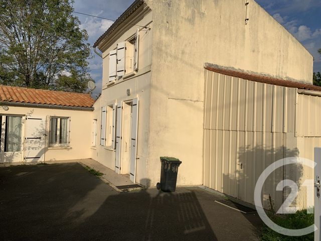 maison à vendre - 4 pièces - 101.2 m2 - FONTCOUVERTE - 17 - POITOU-CHARENTES - Century 21 Agence De L'Europe