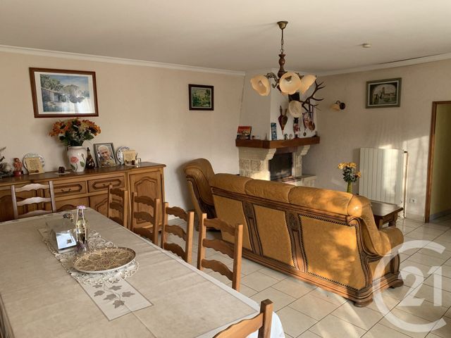maison à vendre - 4 pièces - 101.2 m2 - FONTCOUVERTE - 17 - POITOU-CHARENTES - Century 21 Agence De L'Europe