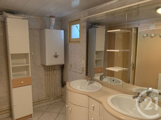 maison à vendre - 4 pièces - 101.2 m2 - FONTCOUVERTE - 17 - POITOU-CHARENTES - Century 21 Agence De L'Europe