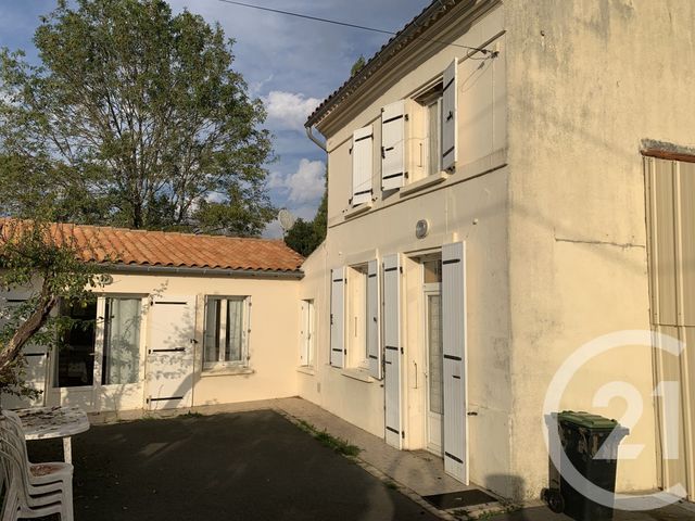 maison à vendre - 4 pièces - 101.2 m2 - FONTCOUVERTE - 17 - POITOU-CHARENTES - Century 21 Agence De L'Europe