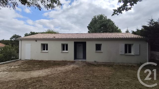 maison à vendre - 4 pièces - 116.4 m2 - FONTCOUVERTE - 17 - POITOU-CHARENTES - Century 21 Agence De L'Europe