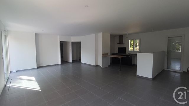 maison à vendre - 4 pièces - 116.4 m2 - FONTCOUVERTE - 17 - POITOU-CHARENTES - Century 21 Agence De L'Europe