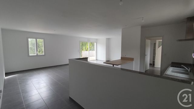 maison à vendre - 4 pièces - 116.4 m2 - FONTCOUVERTE - 17 - POITOU-CHARENTES - Century 21 Agence De L'Europe