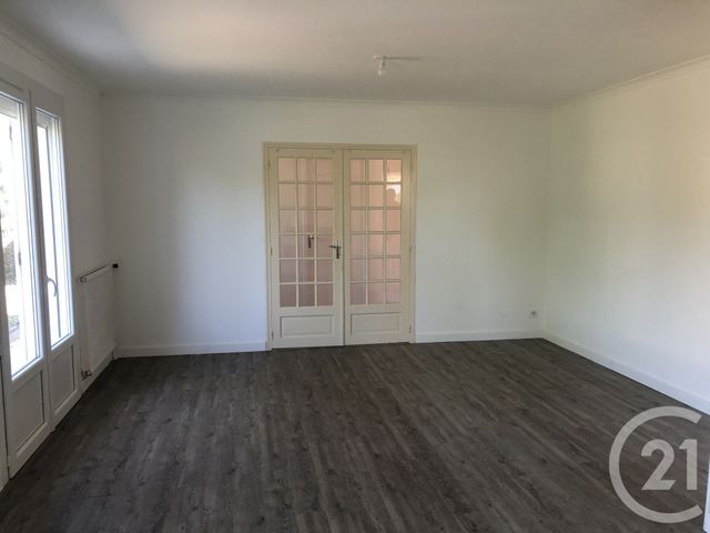 maison à vendre - 4 pièces - 91.34 m2 - ST GEORGES DES COTEAUX - 17 - POITOU-CHARENTES - Century 21 Agence De L'Europe