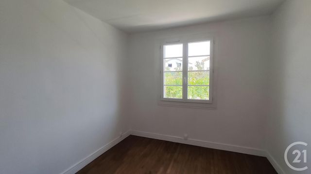 maison à vendre - 5 pièces - 82.34 m2 - SAINTES - 17 - POITOU-CHARENTES - Century 21 Agence De L'Europe