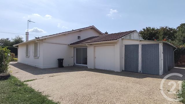 maison à vendre - 5 pièces - 82.34 m2 - SAINTES - 17 - POITOU-CHARENTES - Century 21 Agence De L'Europe