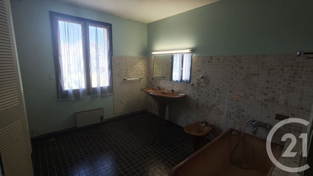 maison à vendre - 3 pièces - 177.05 m2 - LES GONDS - 17 - POITOU-CHARENTES - Century 21 Agence De L'Europe