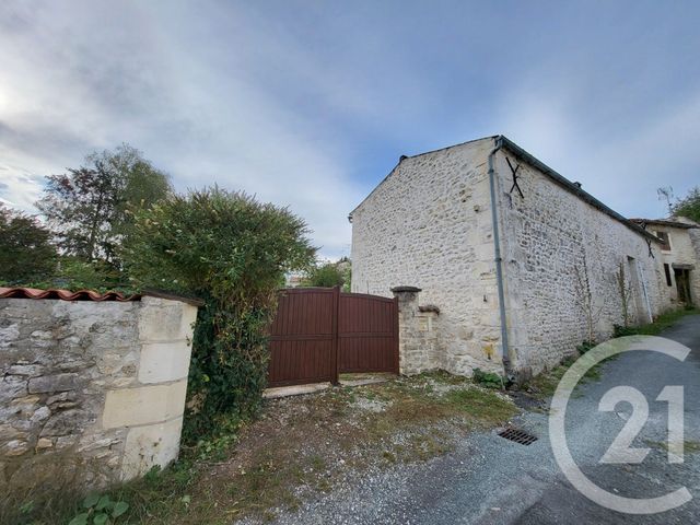maison à vendre - 3 pièces - 57.0 m2 - FONTCOUVERTE - 17 - POITOU-CHARENTES - Century 21 Agence De L'Europe