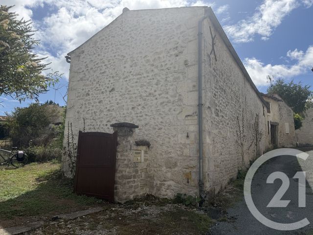 maison à vendre - 3 pièces - 57.0 m2 - FONTCOUVERTE - 17 - POITOU-CHARENTES - Century 21 Agence De L'Europe