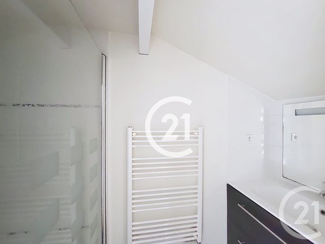 maison à vendre - 3 pièces - 40.0 m2 - SAINTES - 17 - POITOU-CHARENTES - Century 21 Agence De L'Europe