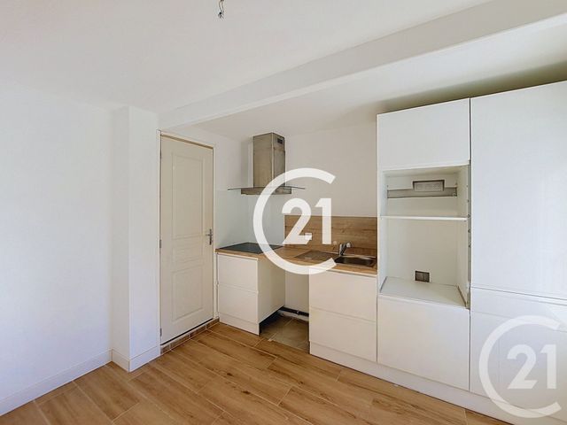 maison à vendre - 3 pièces - 40.0 m2 - SAINTES - 17 - POITOU-CHARENTES - Century 21 Agence De L'Europe