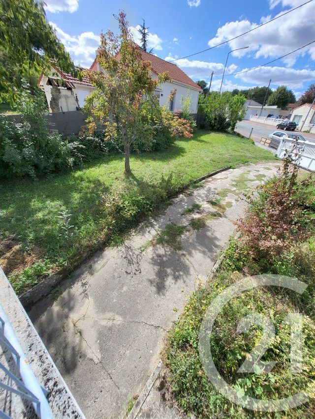 maison à vendre - 5 pièces - 100.6 m2 - SAINTES - 17 - POITOU-CHARENTES - Century 21 Agence De L'Europe