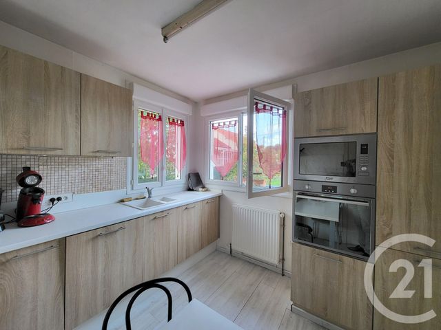 maison à vendre - 5 pièces - 100.6 m2 - SAINTES - 17 - POITOU-CHARENTES - Century 21 Agence De L'Europe