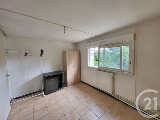 maison à vendre - 5 pièces - 100.6 m2 - SAINTES - 17 - POITOU-CHARENTES - Century 21 Agence De L'Europe
