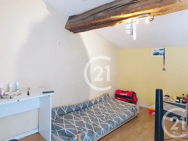 Appartement F4 à vendre - 4 pièces - 79.55 m2 - SAINTES - 17 - POITOU-CHARENTES - Century 21 Agence De L'Europe