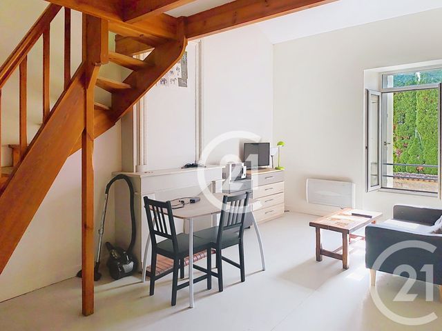 Appartement F4 à vendre - 4 pièces - 79.55 m2 - SAINTES - 17 - POITOU-CHARENTES - Century 21 Agence De L'Europe