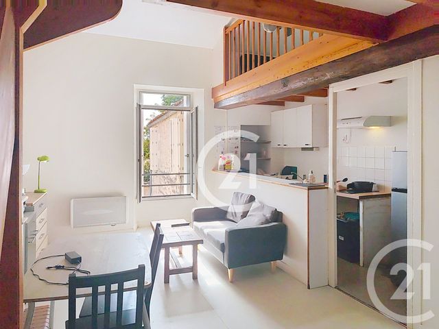Appartement F4 à vendre - 4 pièces - 79.55 m2 - SAINTES - 17 - POITOU-CHARENTES - Century 21 Agence De L'Europe