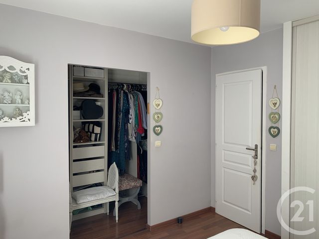maison à vendre - 5 pièces - 125.0 m2 - SAINTES - 17 - POITOU-CHARENTES - Century 21 Agence De L'Europe