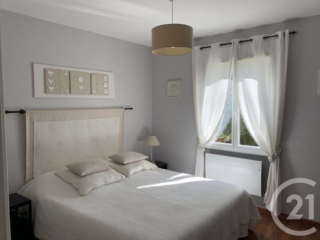 maison à vendre - 5 pièces - 125.0 m2 - SAINTES - 17 - POITOU-CHARENTES - Century 21 Agence De L'Europe
