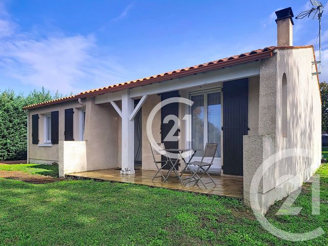 maison à vendre - 4 pièces - 88.94 m2 - ST PORCHAIRE - 17 - POITOU-CHARENTES - Century 21 Agence De L'Europe